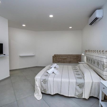 Aldo Moro Rooms Olbia Esterno foto