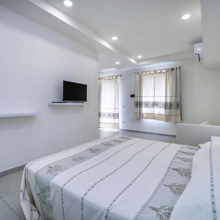 Aldo Moro Rooms Olbia Esterno foto